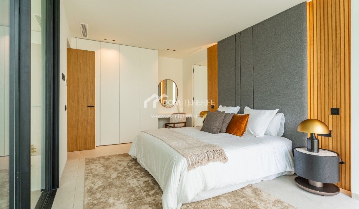 Wiederverkauf - Villa -
Guía de Isora  - Abama