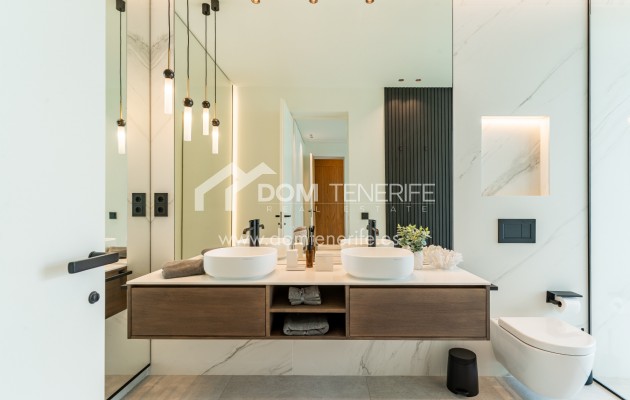 Wiederverkauf - Villa -
Guía de Isora  - Abama