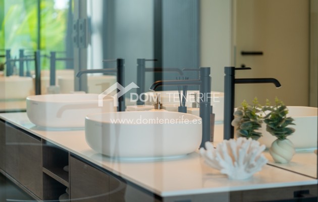 Wiederverkauf - Villa -
Guía de Isora  - Abama