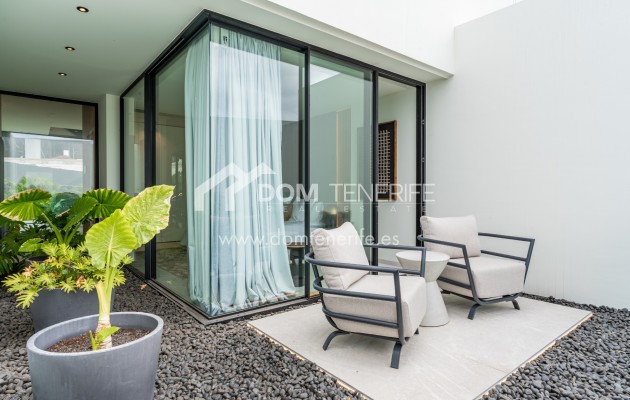 Wiederverkauf - Villa -
Guía de Isora  - Abama