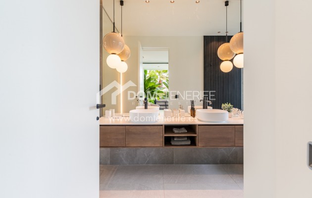 Wiederverkauf - Villa -
Guía de Isora  - Abama