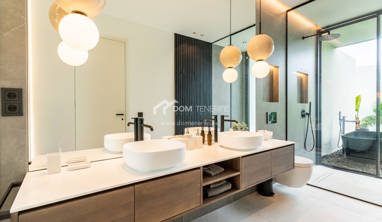 Wiederverkauf - Villa -
Guía de Isora  - Abama