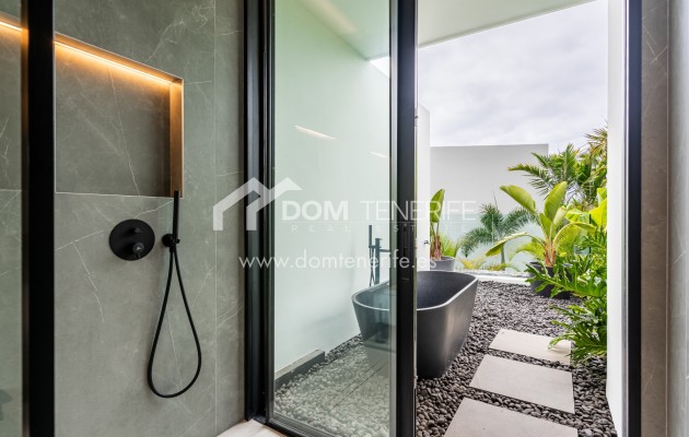 Wiederverkauf - Villa -
Guía de Isora  - Abama