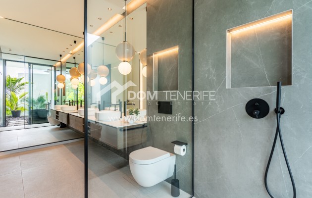 Wiederverkauf - Villa -
Guía de Isora  - Abama