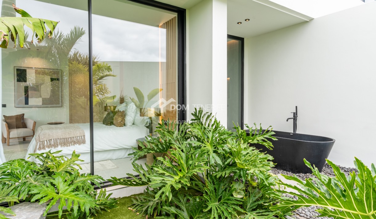 Wiederverkauf - Villa -
Guía de Isora  - Abama