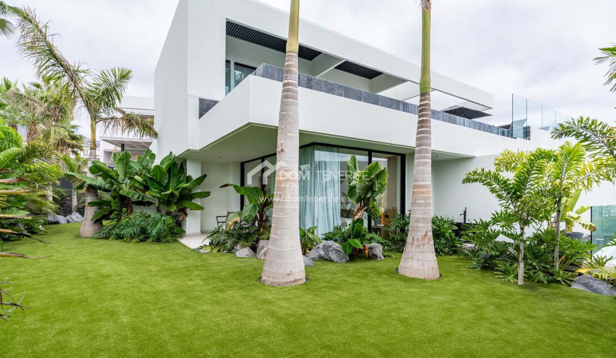 Wiederverkauf - Villa -
Guía de Isora  - Abama