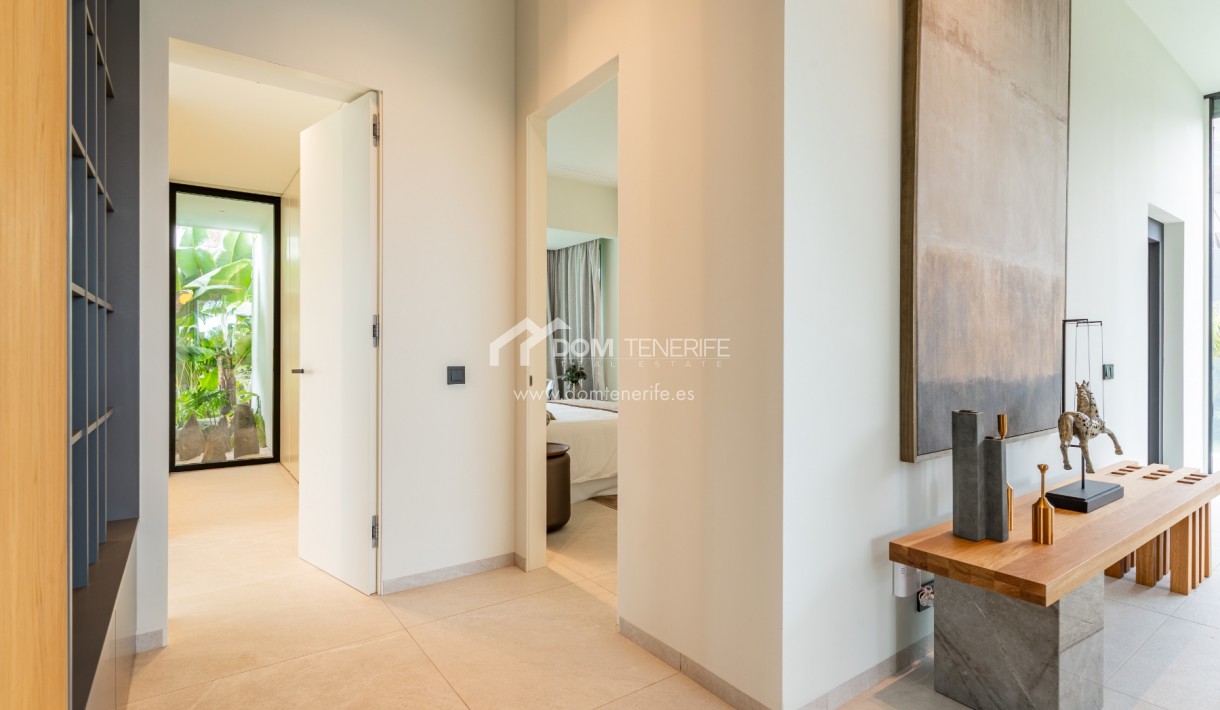 Wiederverkauf - Villa -
Guía de Isora  - Abama