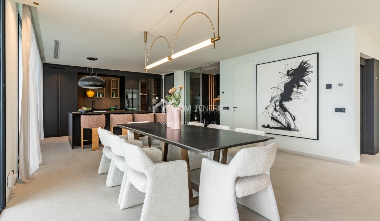 Wiederverkauf - Villa -
Guía de Isora  - Abama