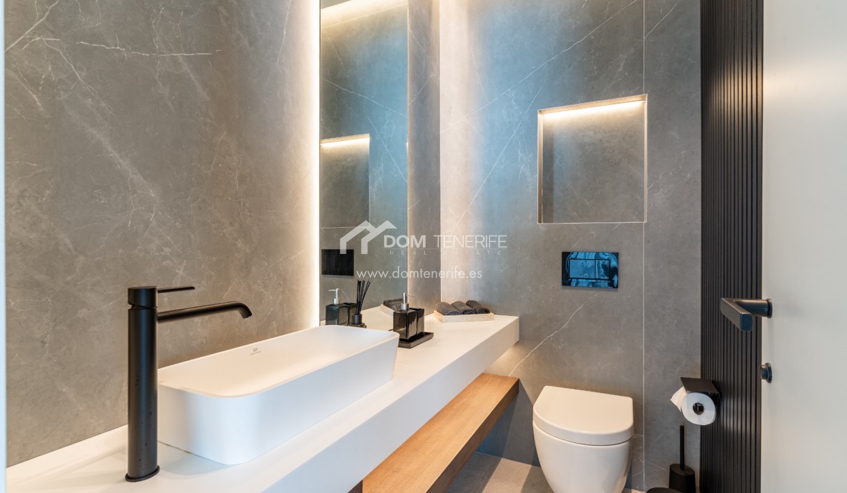 Wiederverkauf - Villa -
Guía de Isora  - Abama