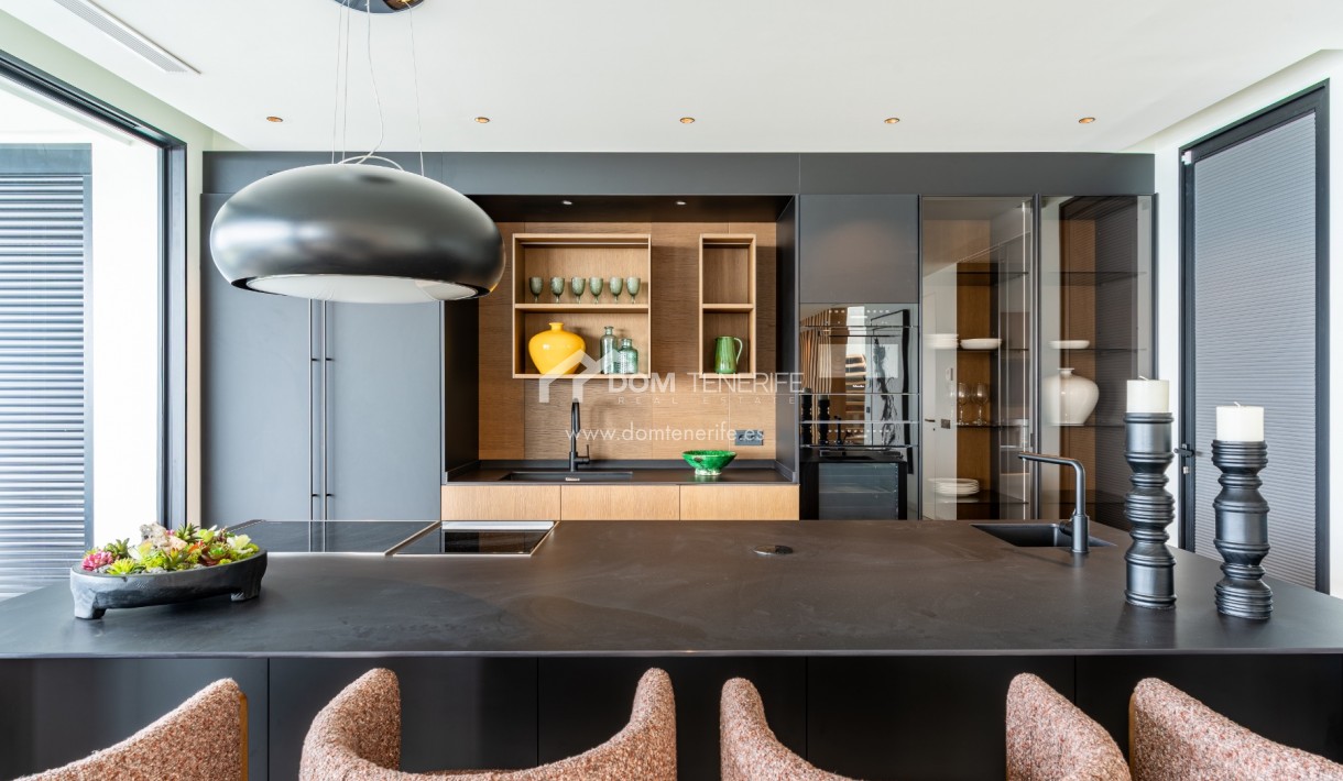 Wiederverkauf - Villa -
Guía de Isora  - Abama