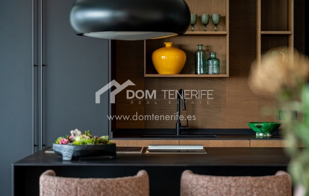 Wiederverkauf - Villa -
Guía de Isora  - Abama