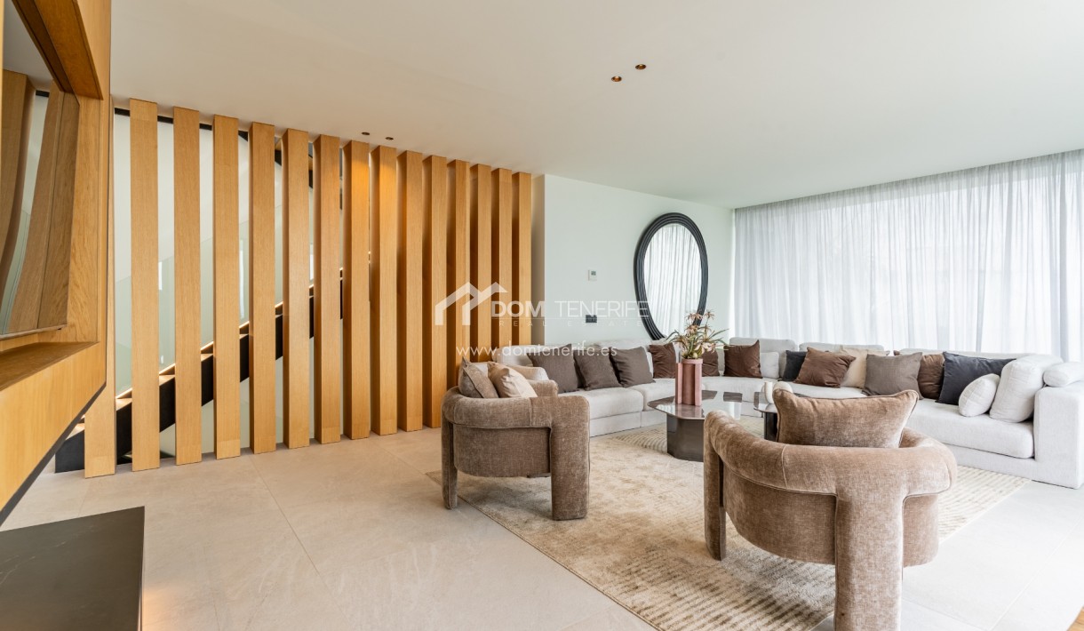 Wiederverkauf - Villa -
Guía de Isora  - Abama