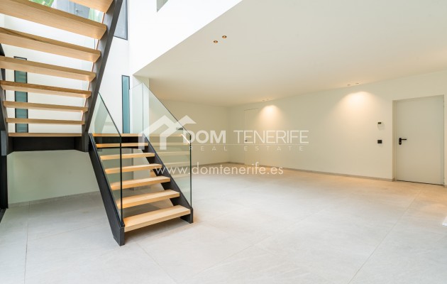 Wiederverkauf - Villa -
Guía de Isora  - Abama