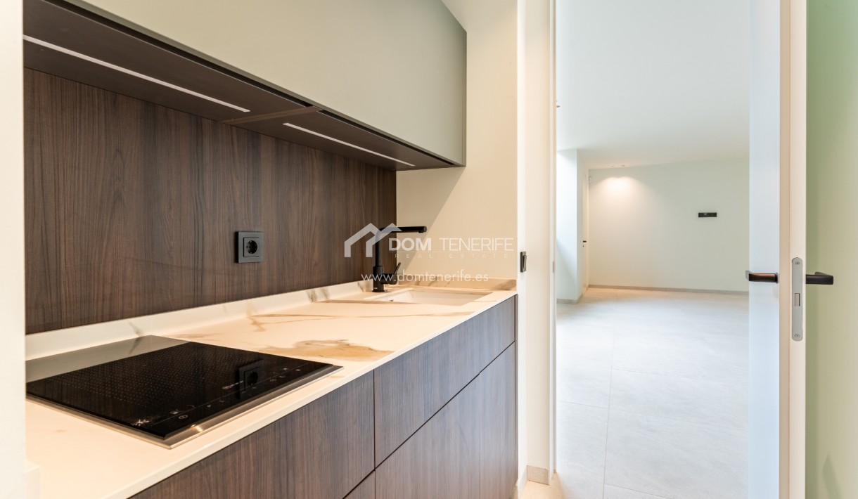 Wiederverkauf - Villa -
Guía de Isora  - Abama