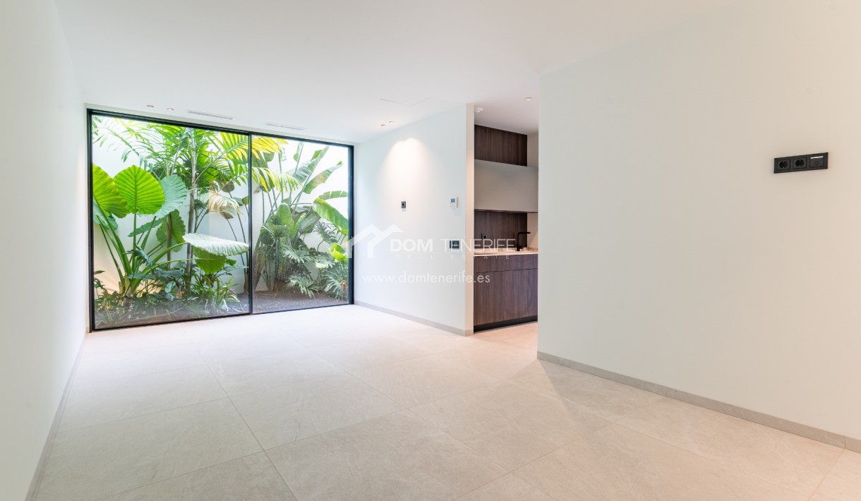 Wiederverkauf - Villa -
Guía de Isora  - Abama