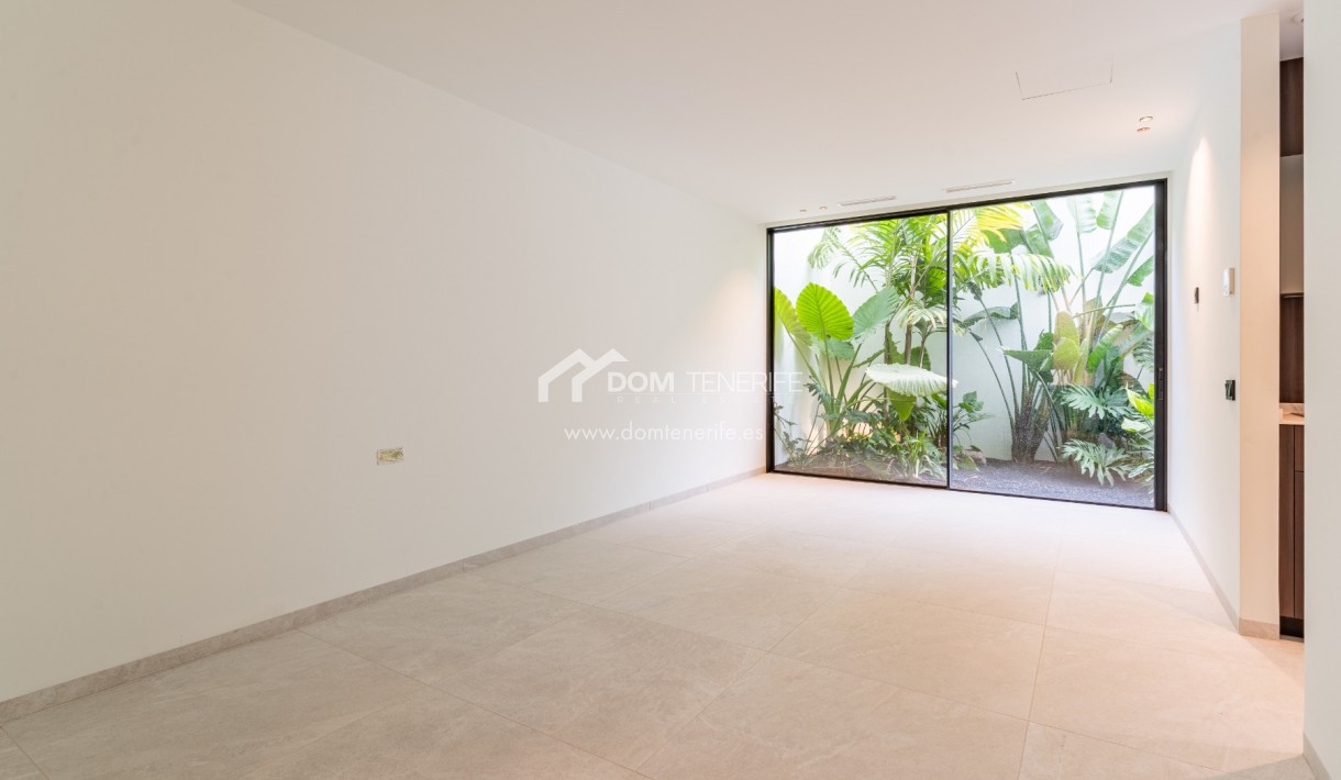 Wiederverkauf - Villa -
Guía de Isora  - Abama