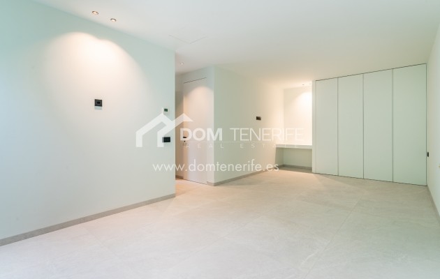 Wiederverkauf - Villa -
Guía de Isora  - Abama