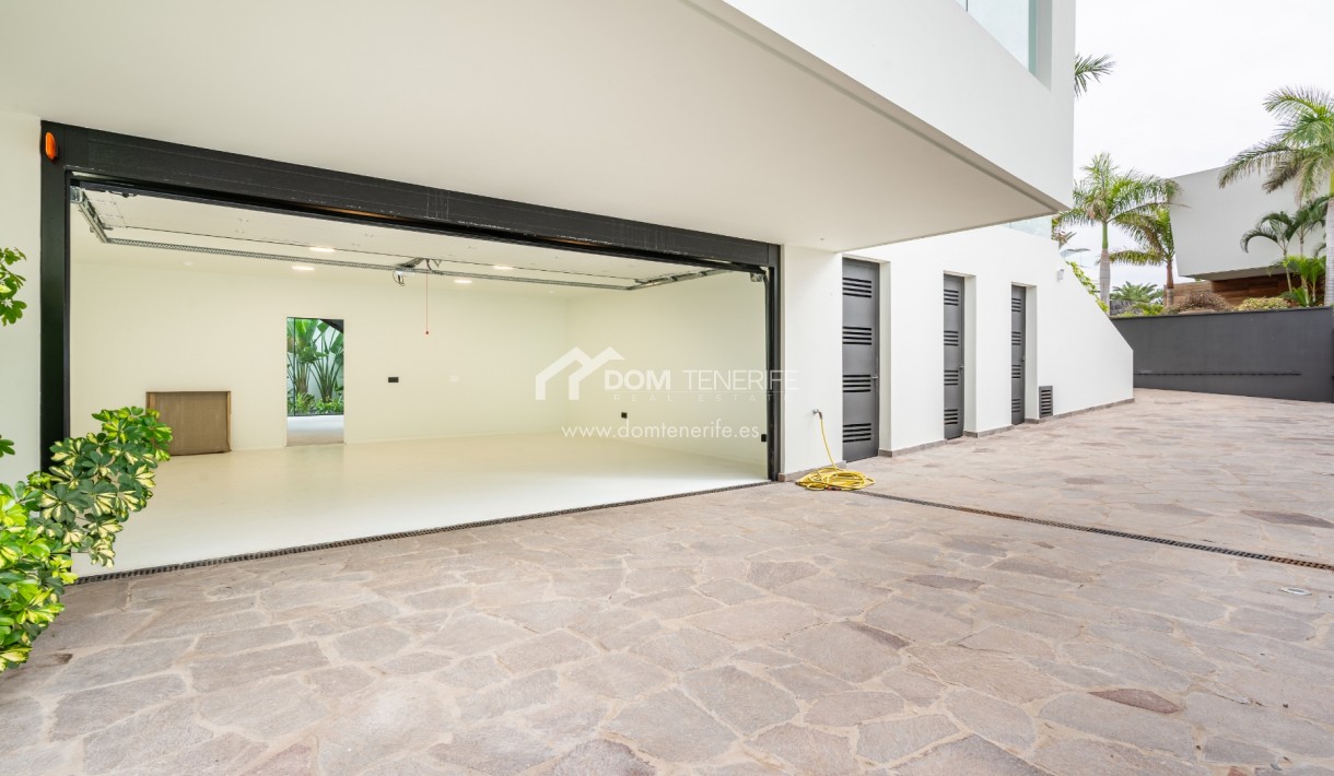 Wiederverkauf - Villa -
Guía de Isora  - Abama