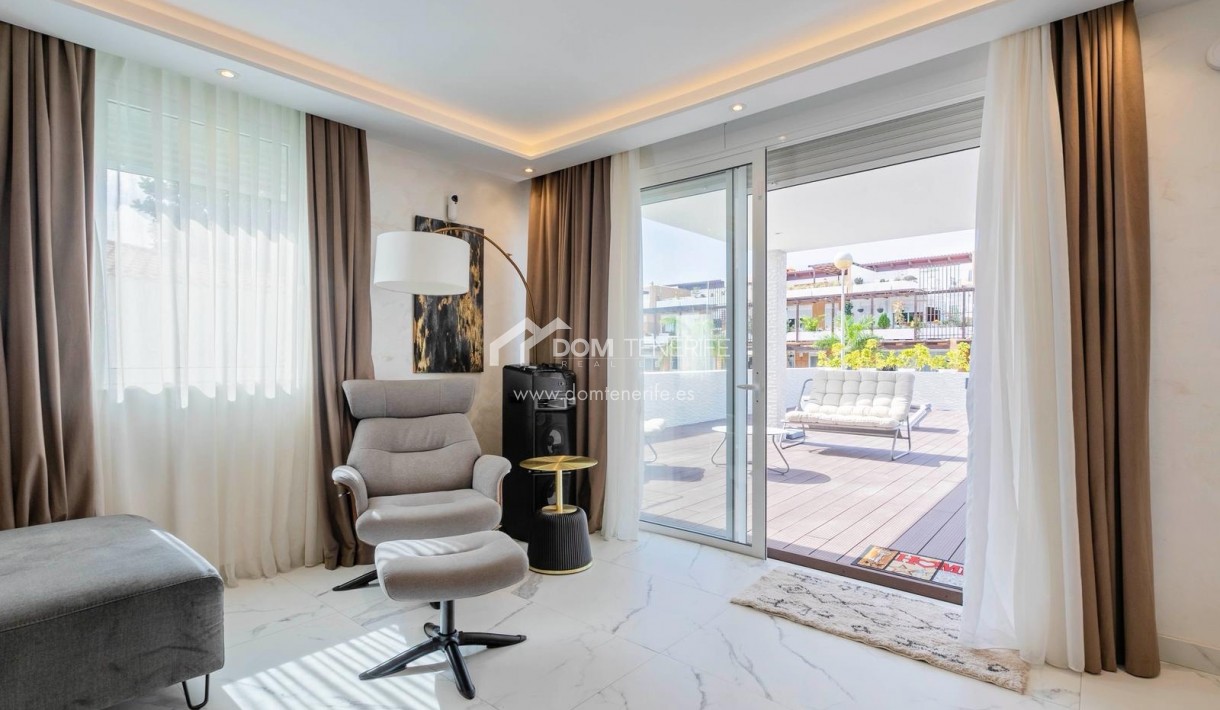 Продажа - Вилла -
Сан Мигель де Абона - Гольф дель Сур