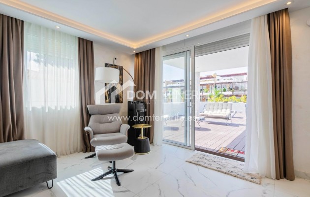 Продажа - Вилла -
Сан Мигель де Абона - Гольф дель Сур