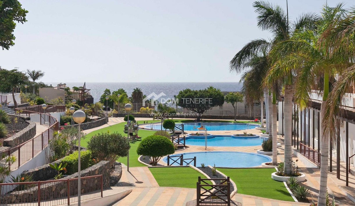 Продажа - Вилла -
Сан Мигель де Абона - Гольф дель Сур