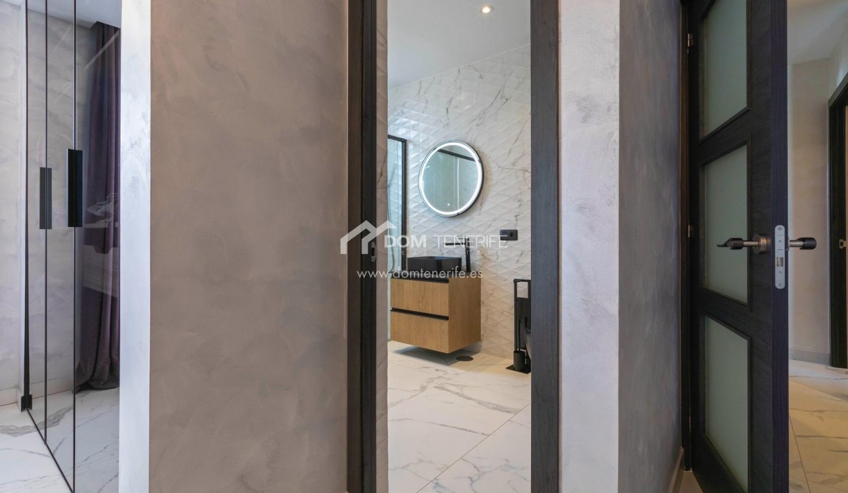 Продажа - Вилла -
Сан Мигель де Абона - Гольф дель Сур