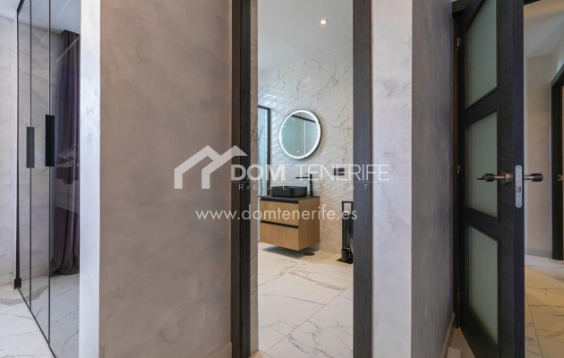 Продажа - Вилла -
Сан Мигель де Абона - Гольф дель Сур