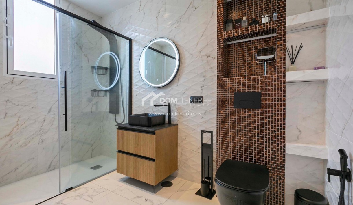 Продажа - Вилла -
Сан Мигель де Абона - Гольф дель Сур