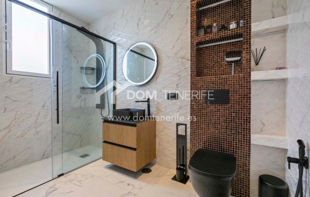 Продажа - Вилла -
Сан Мигель де Абона - Гольф дель Сур