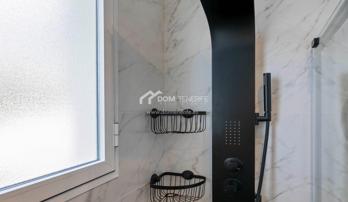 Продажа - Вилла -
Сан Мигель де Абона - Гольф дель Сур