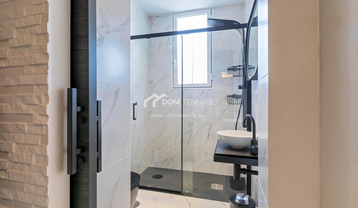 Продажа - Вилла -
Сан Мигель де Абона - Гольф дель Сур