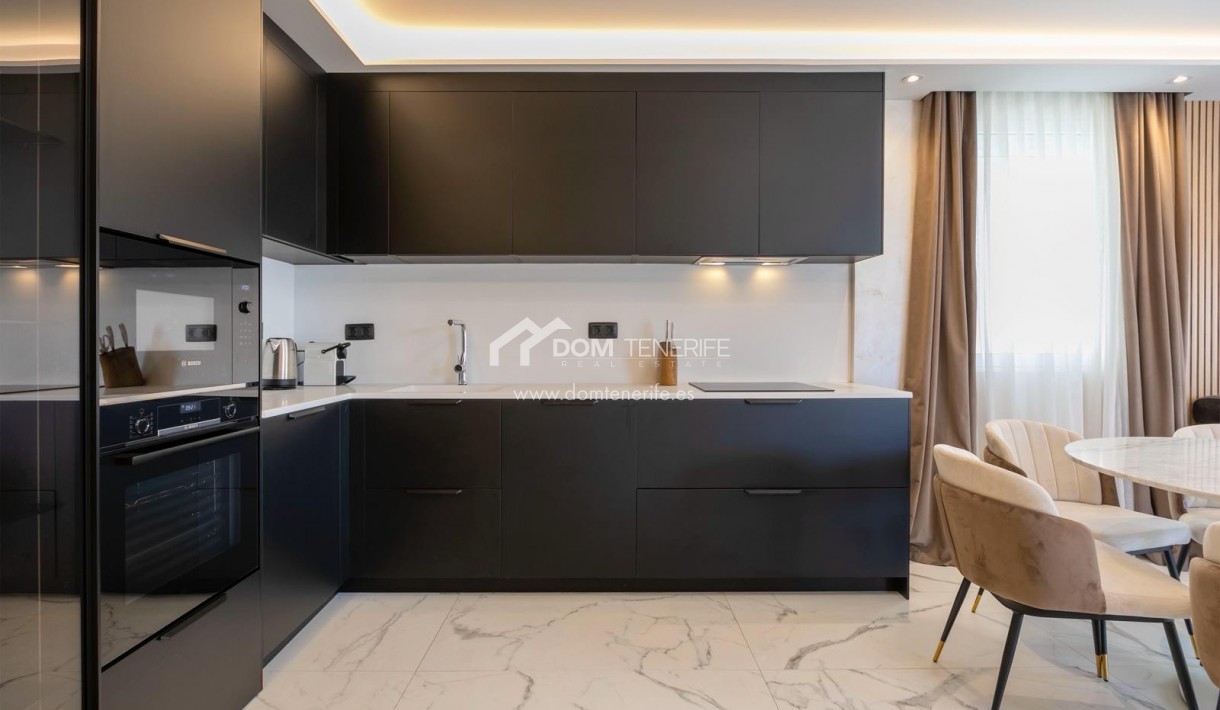 Продажа - Вилла -
Сан Мигель де Абона - Гольф дель Сур