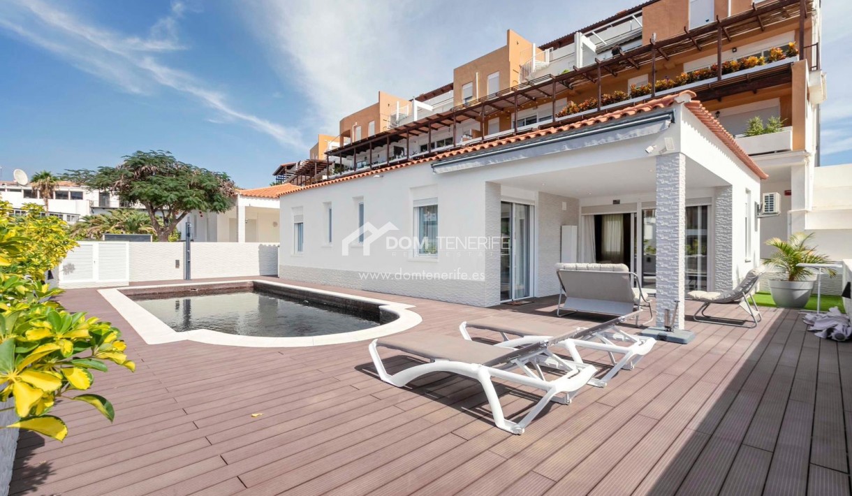 Продажа - Вилла -
Сан Мигель де Абона - Гольф дель Сур