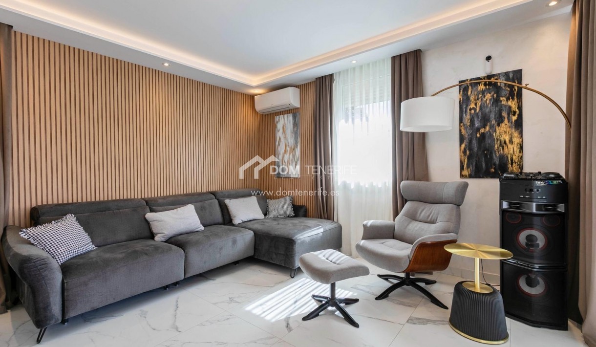 Продажа - Вилла -
Сан Мигель де Абона - Гольф дель Сур