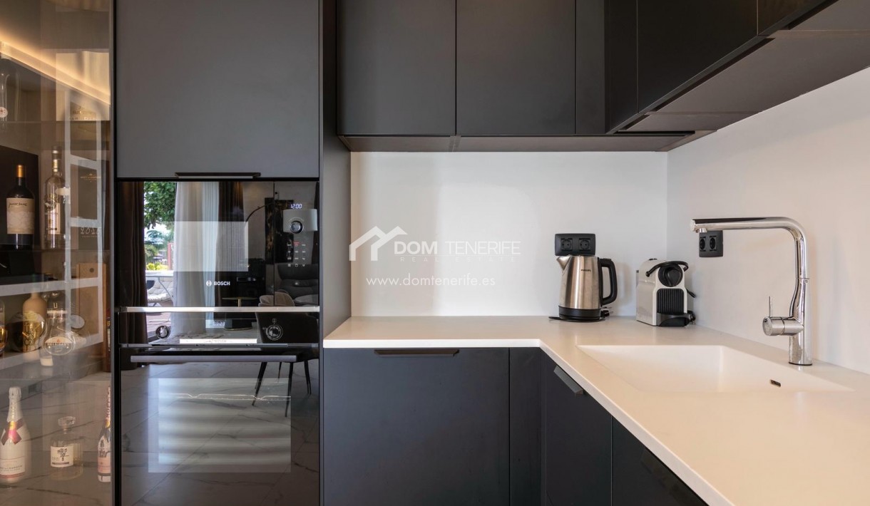 Продажа - Вилла -
Сан Мигель де Абона - Гольф дель Сур