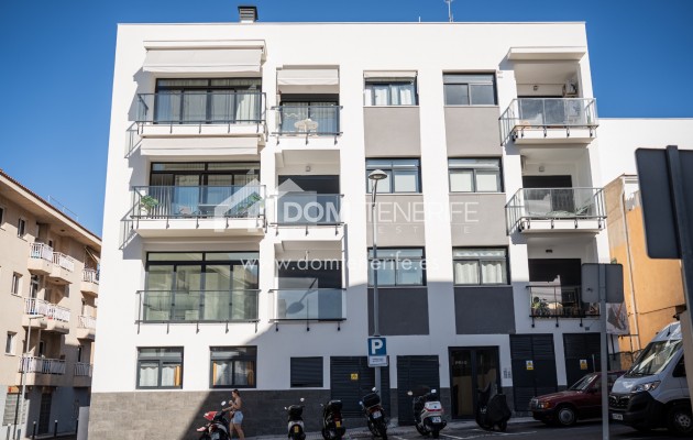 Venta - Apartamento -
Adeje