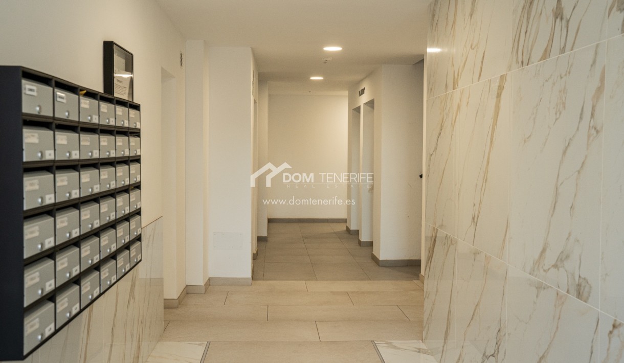 Venta - Apartamento -
Adeje