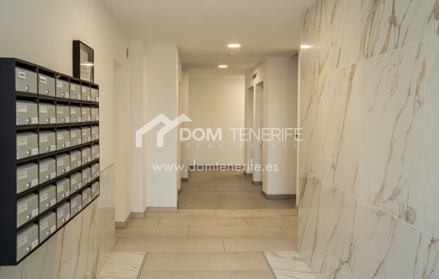 Venta - Apartamento -
Adeje
