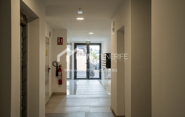 Venta - Apartamento -
Adeje