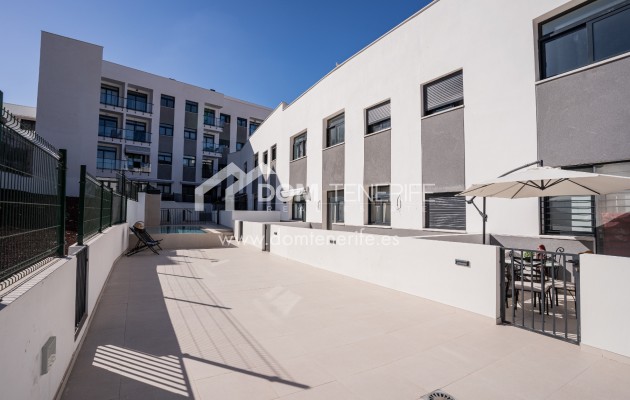 Venta - Apartamento -
Adeje