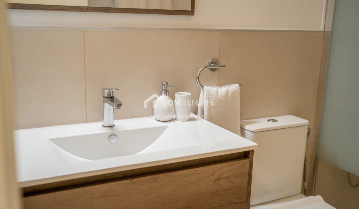 Venta - Apartamento -
Adeje