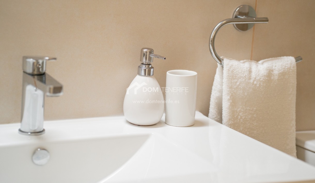 Venta - Apartamento -
Adeje