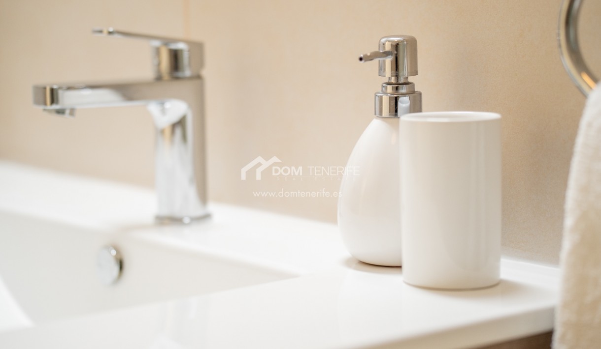 Venta - Apartamento -
Adeje