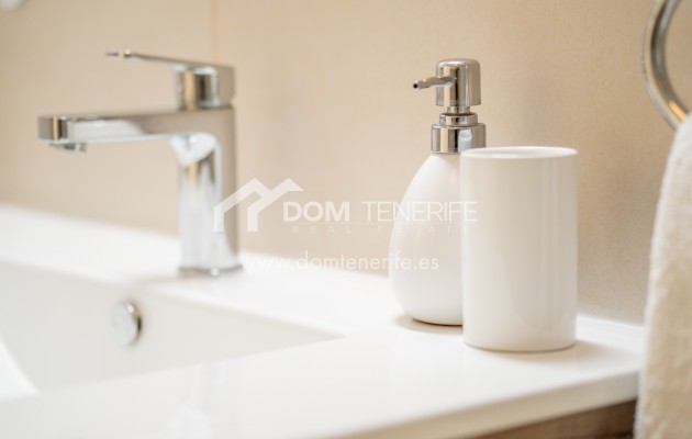 Venta - Apartamento -
Adeje