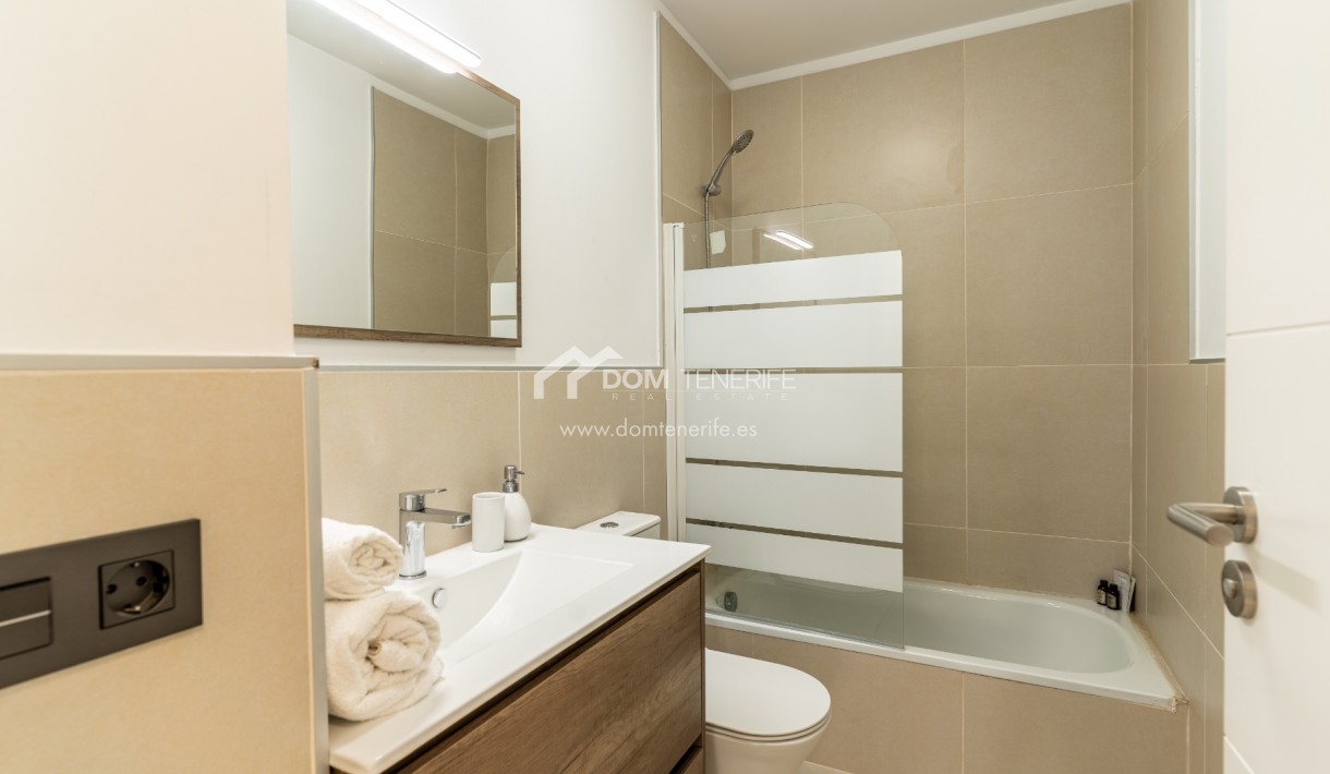 Venta - Apartamento -
Adeje