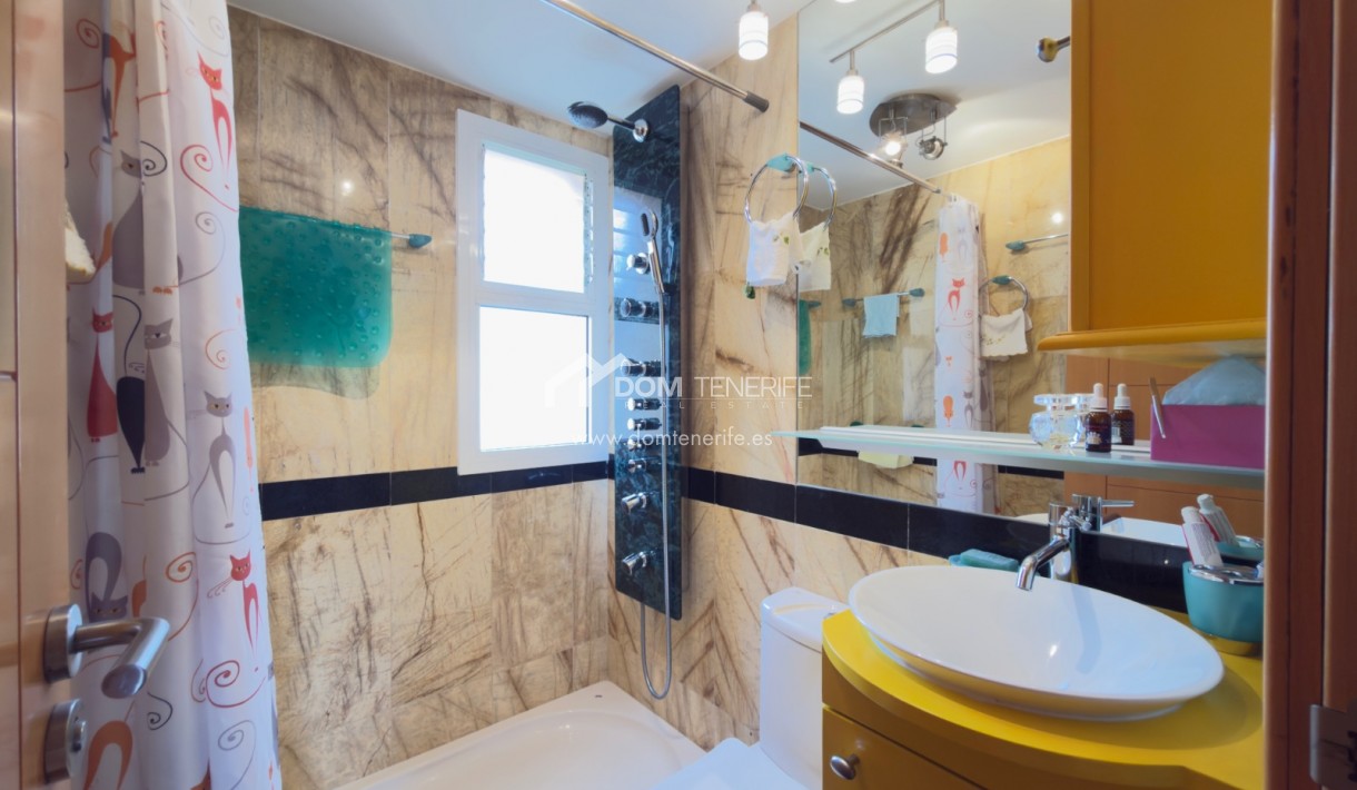 Revente - Plat -
Adeje - La Caleta