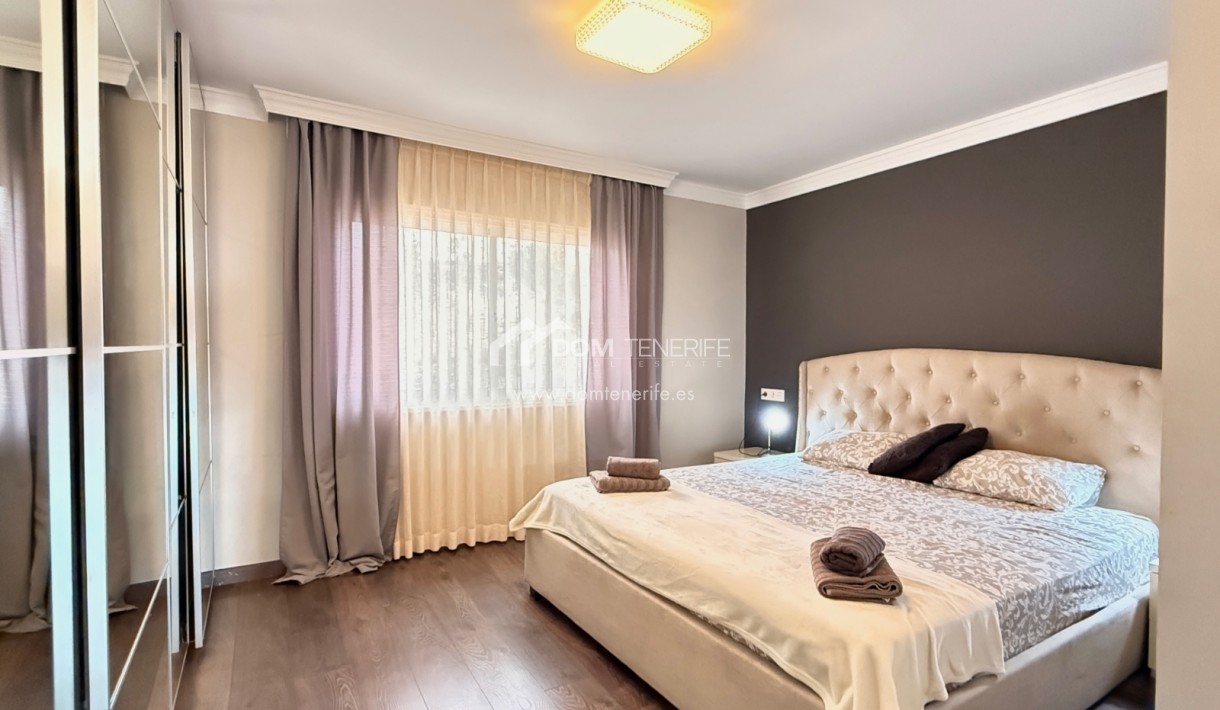 Wiederverkauf - Wohnung -
Adeje - Torviscas Alto