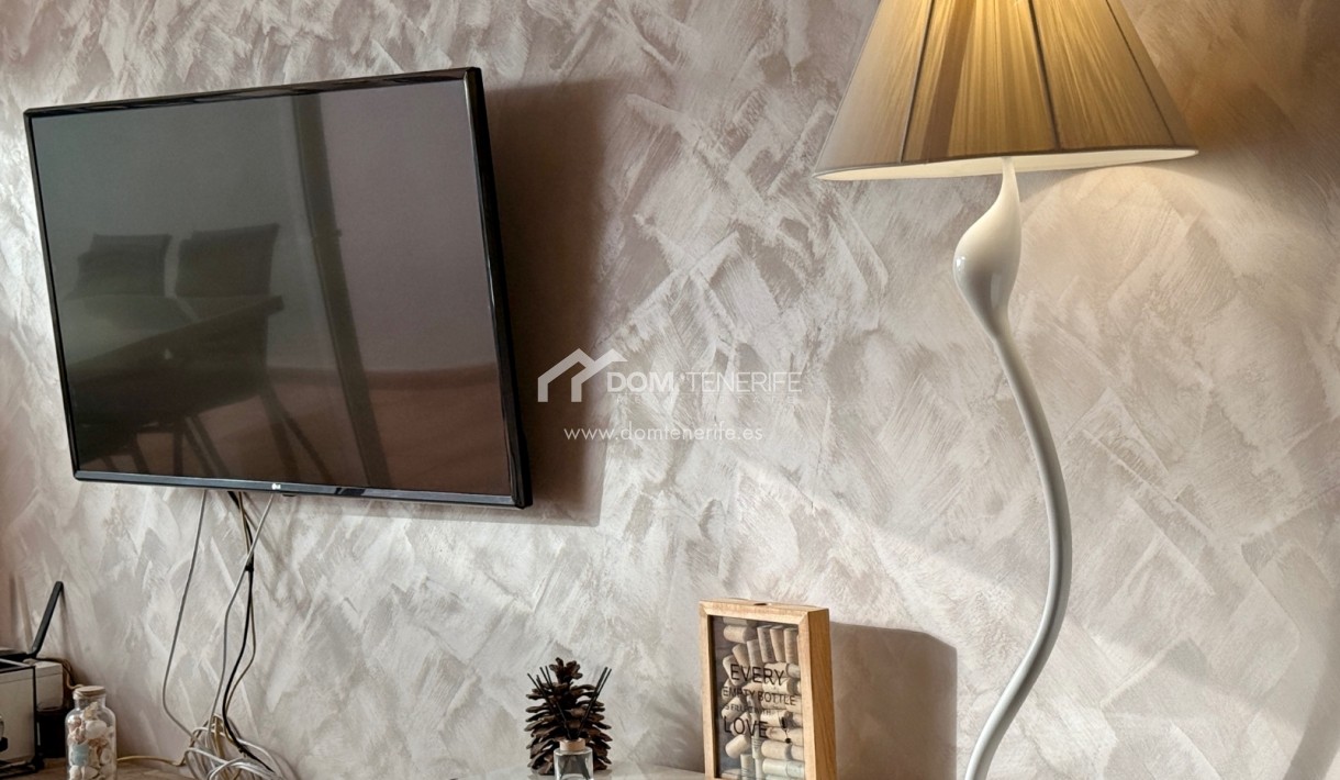 Wiederverkauf - Wohnung -
Adeje - Torviscas Alto