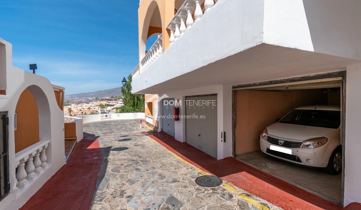 Sale - Townhouse -
Adeje - San Eugenio Alto