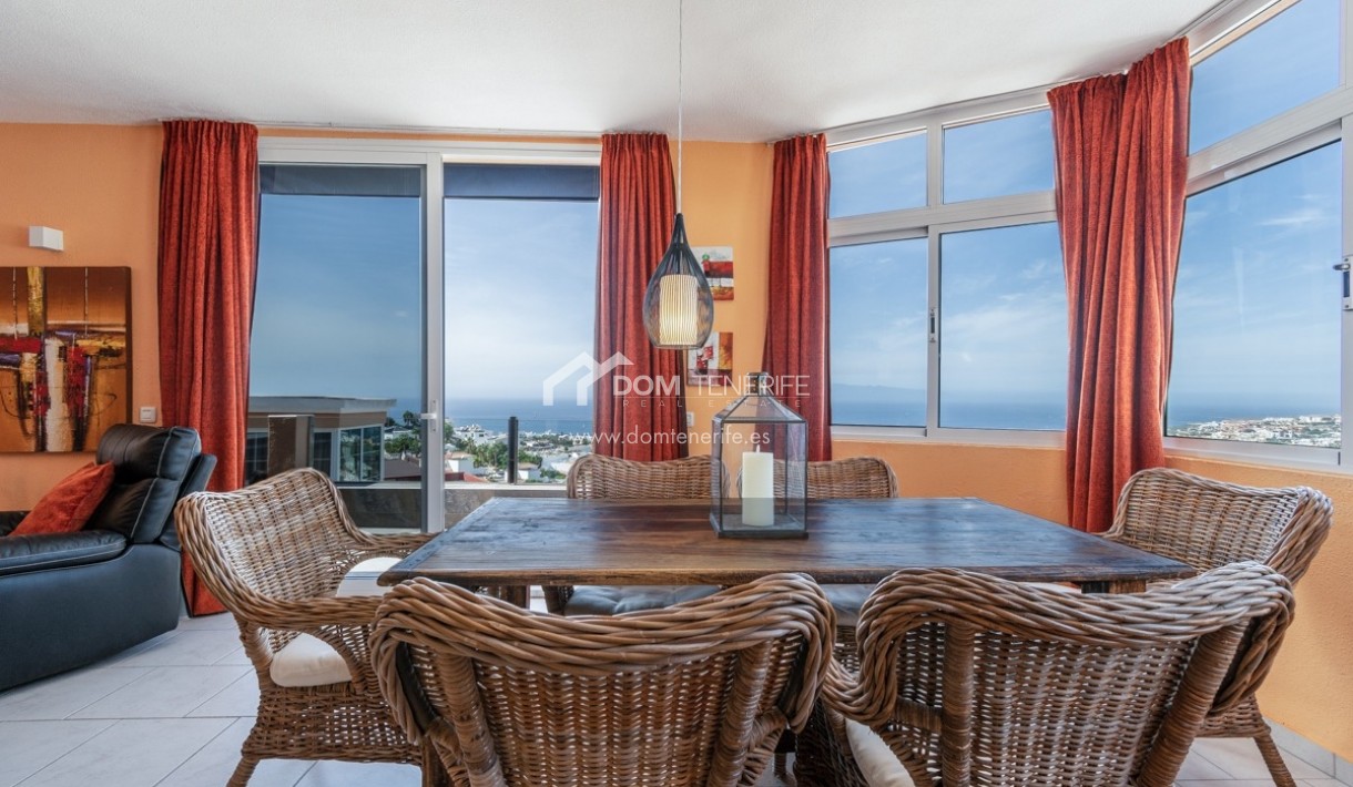 Sale - Townhouse -
Adeje - San Eugenio Alto